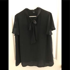 Black short sleeve blouse